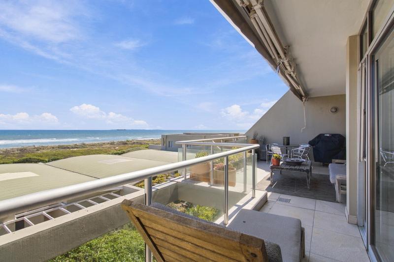3 Bedroom Property for Sale in Bloubergrant Western Cape